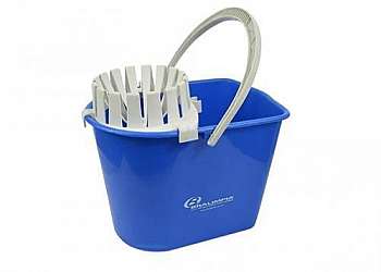 Baldes e Bandejas Baldes e Bandejas