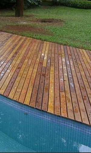 Deck de madeira para jardim Deck de madeira para jardim