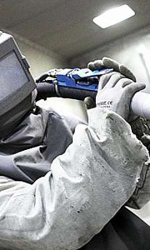 Jato úmido com abrasivo Jato úmido com abrasivo