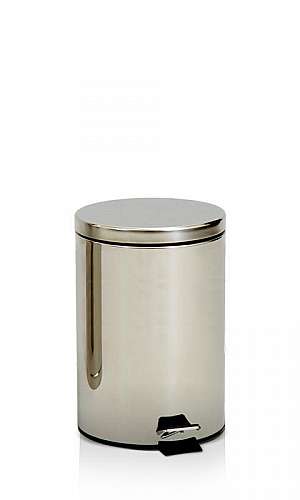 Lixeira com Pedal de Metal Lixeira com Pedal de Metal