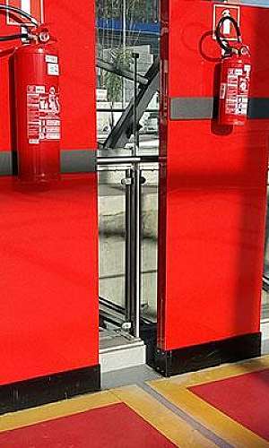 Painéis de suporte para extintores Painéis de suporte para extintores